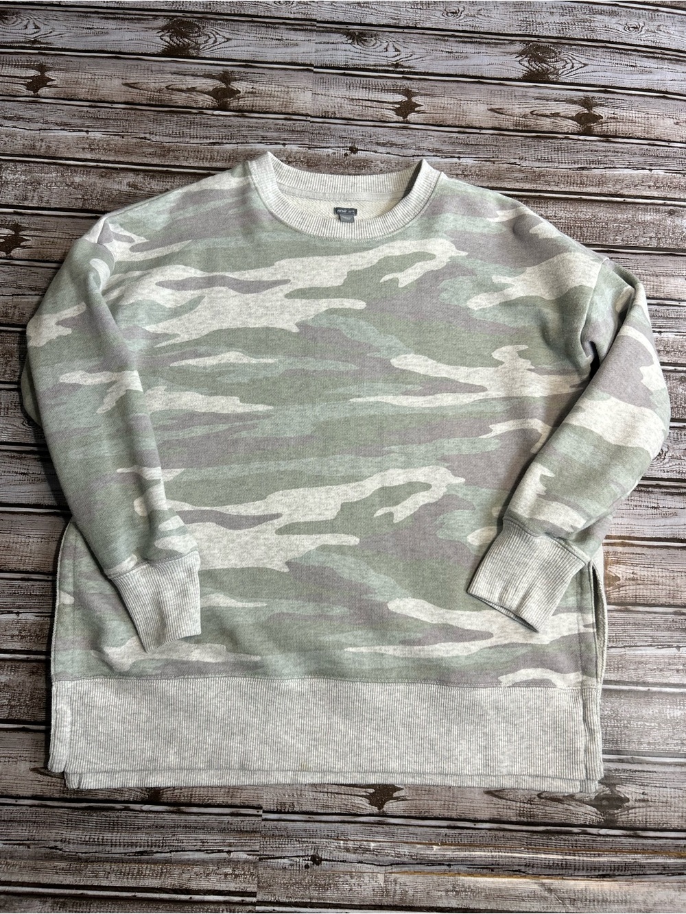 Aerie Camo Crewneck Cozy Crewneck Size XS